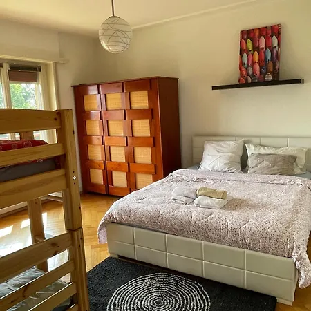 De 3 A Coucher Лозана