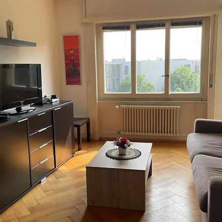 De 3 A Coucher Apartment